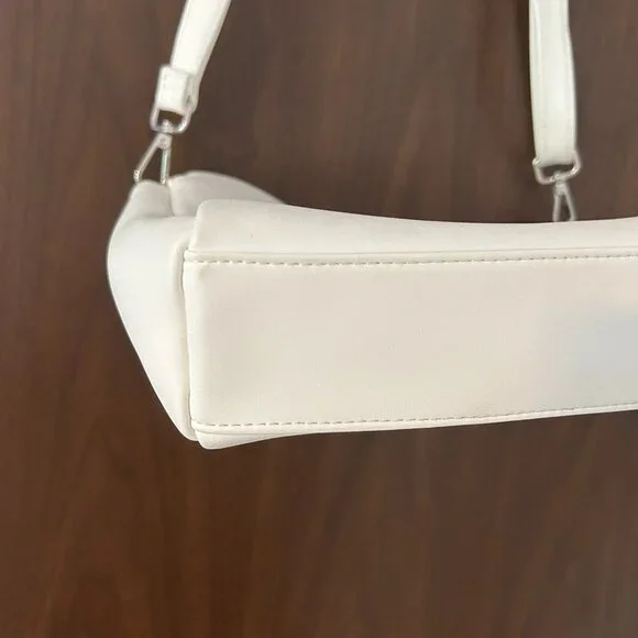 Disney Loungefly Lilo & Stitch Crossbody Bag BoxLunch Exclusive - Picture 7 of 11